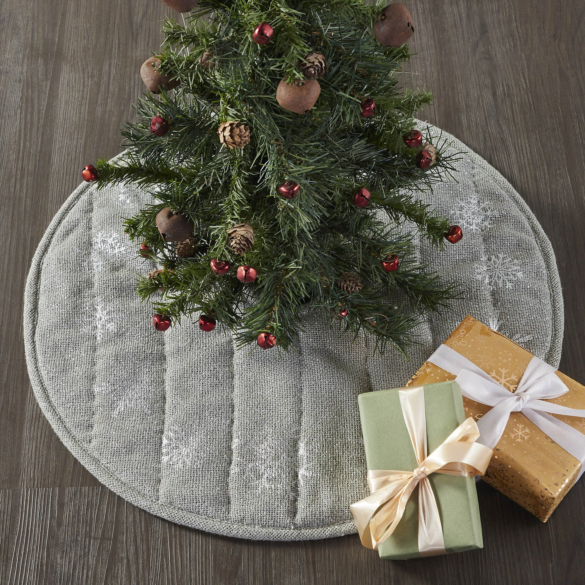 Yuletide Burlap Dove Grey Snowflake Tree Skirt